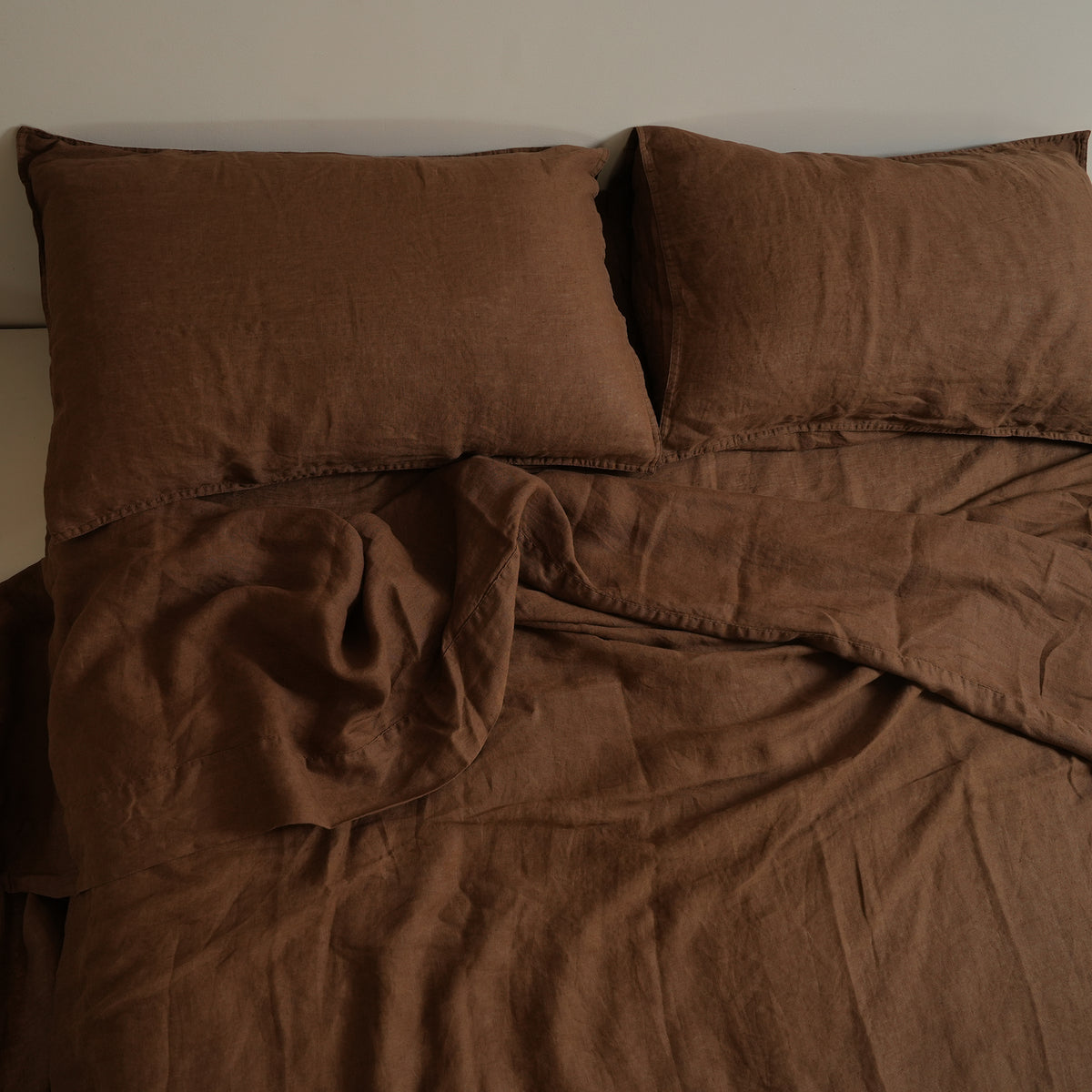 100% french flax linen sheet set in mocha, styled shot