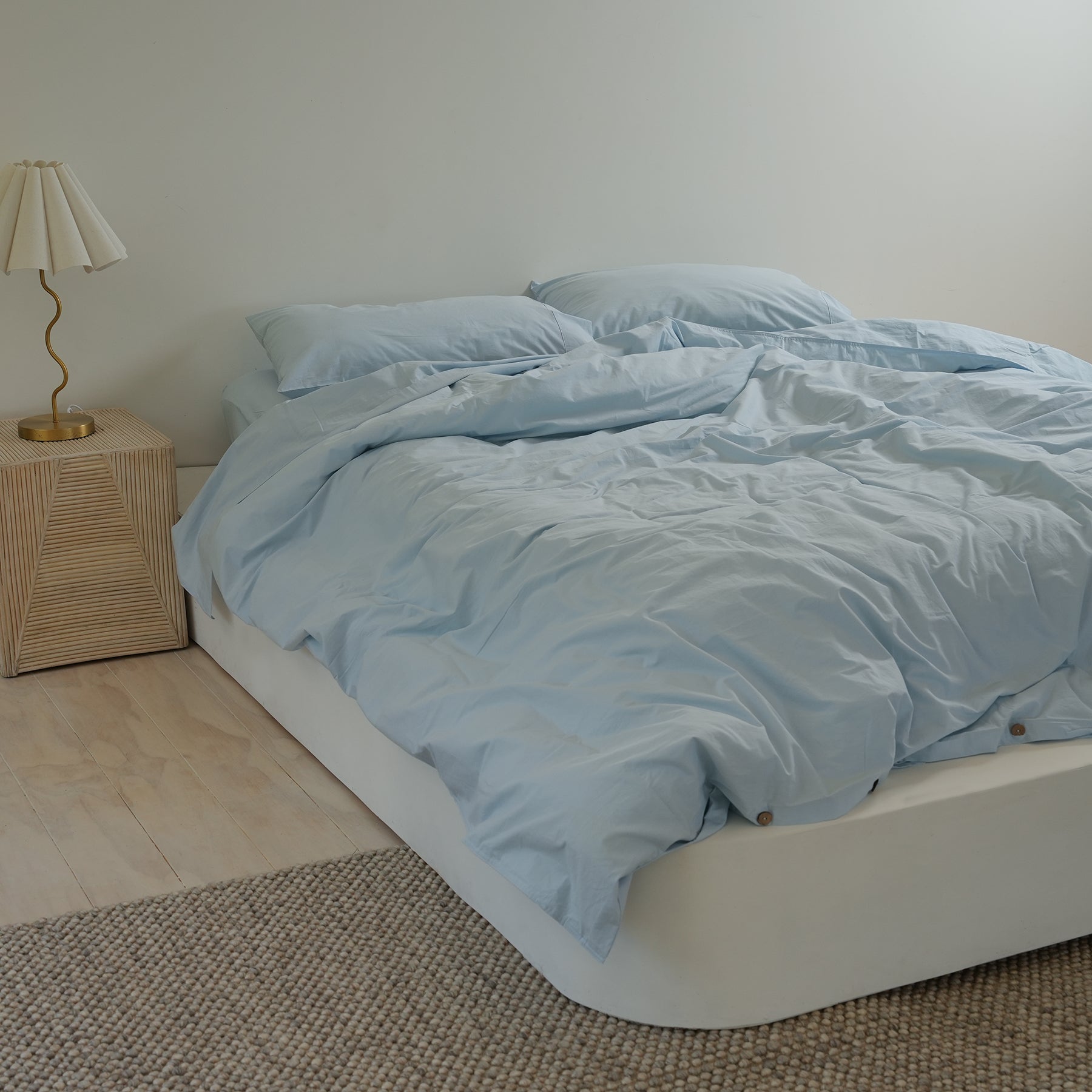 100% stonewashed cotton duvet set in sky blue, detail view