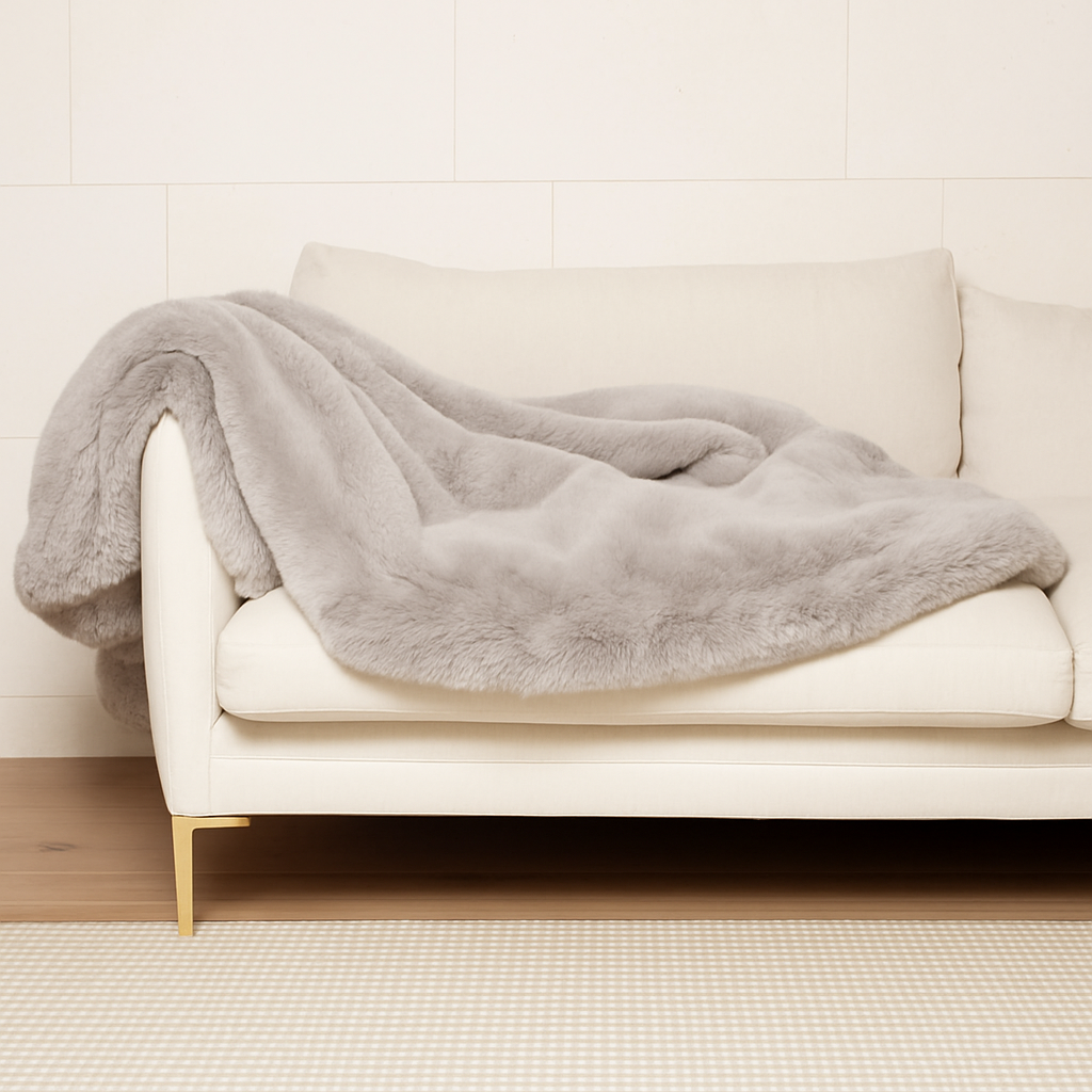 Vegan Fur Throw -Light Grey