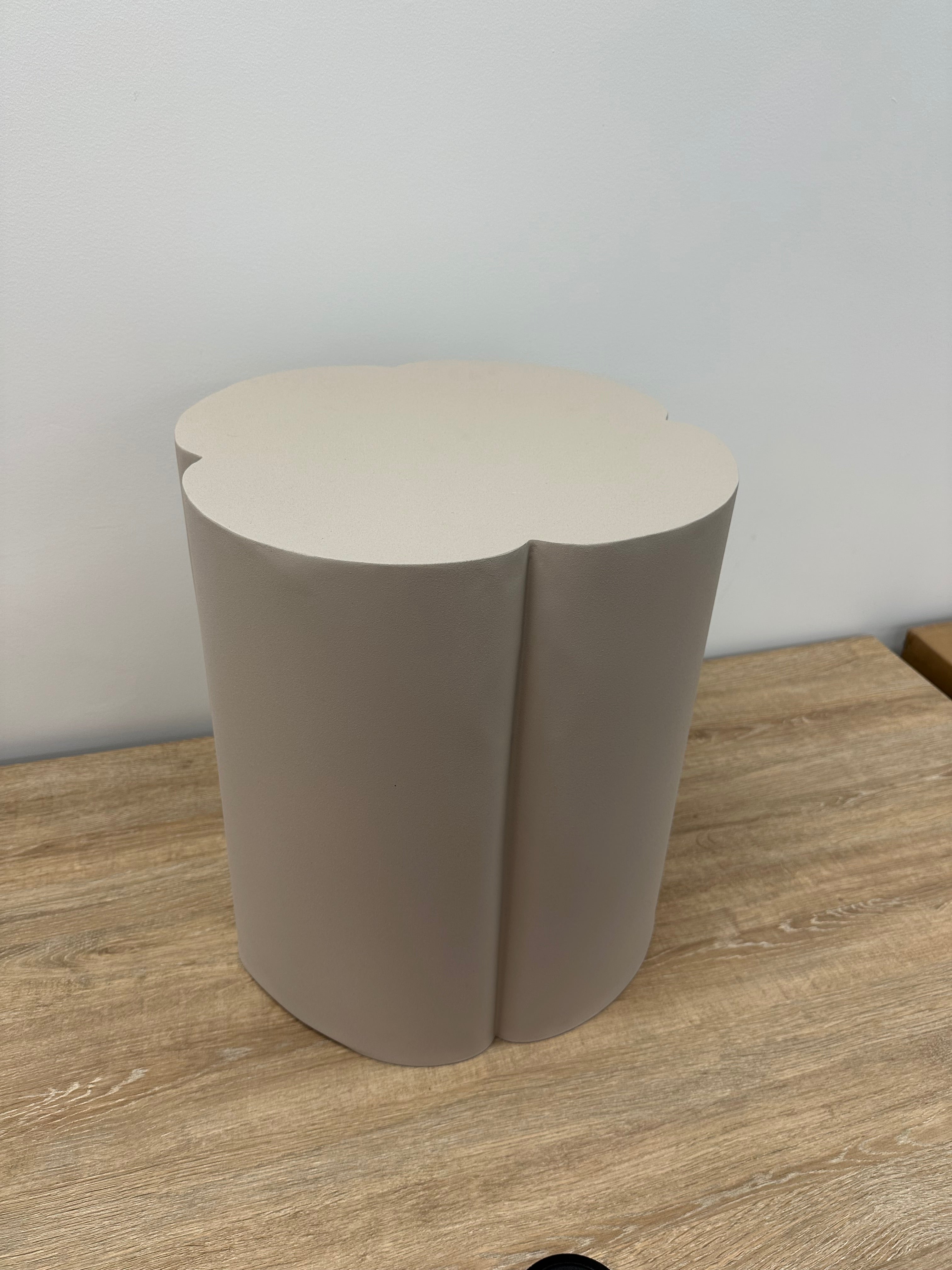 Textured Clover Stool - Off White