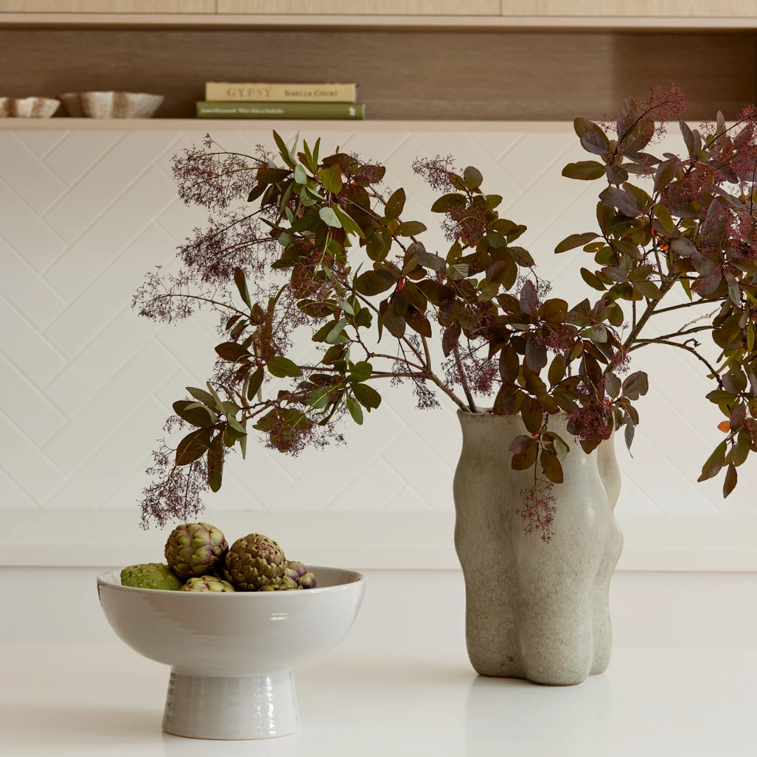 AUGUST WAVY MINERAL GREEN VASE