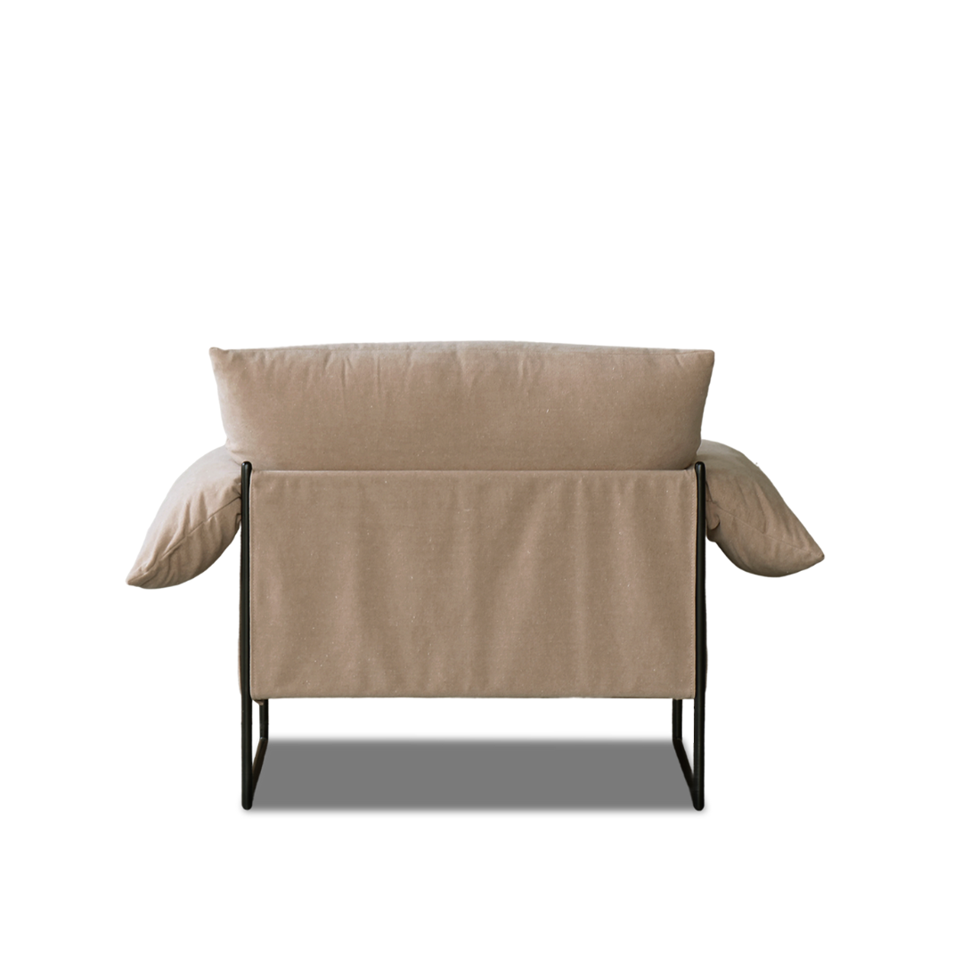 Bobbi occasional chair, side view
