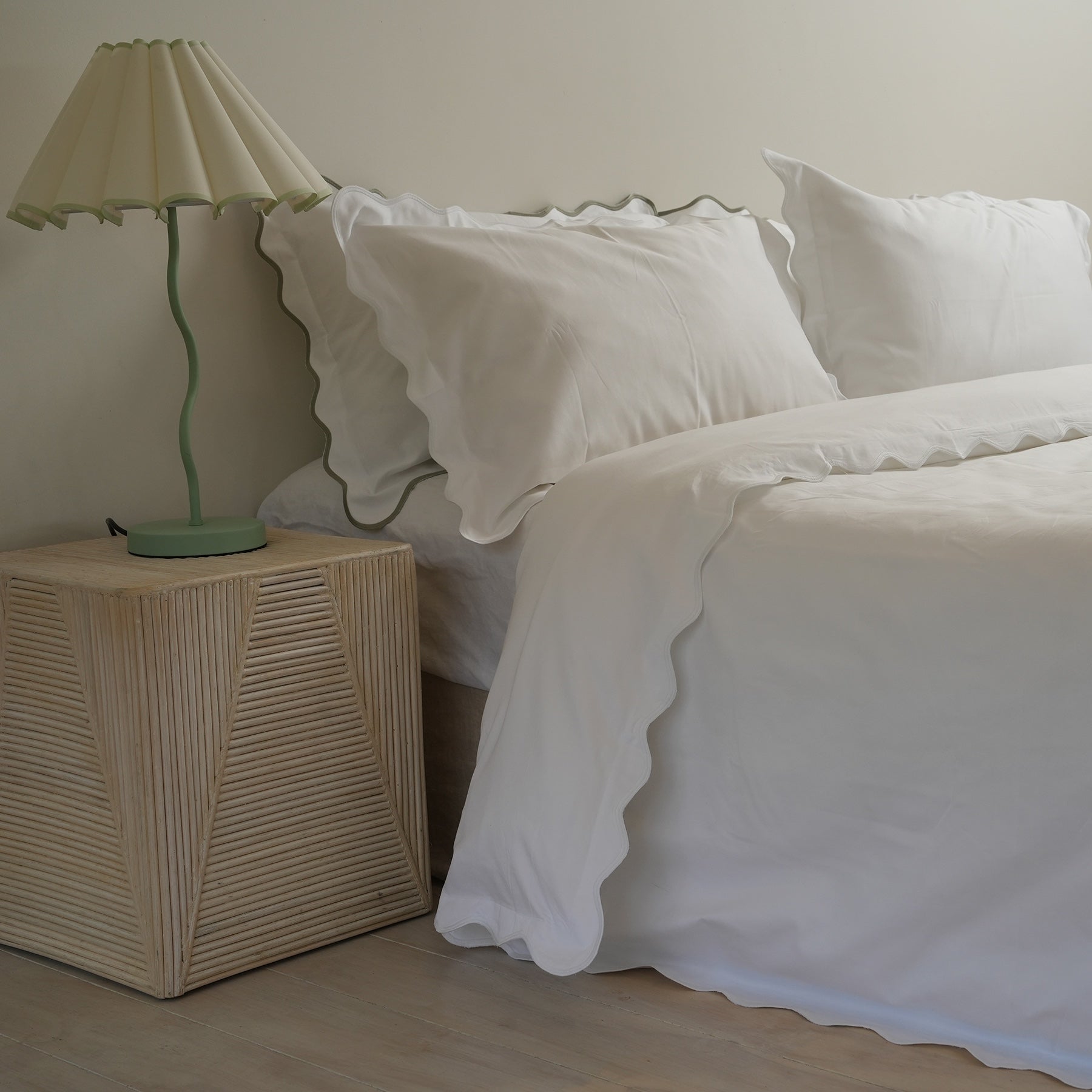 Celine duvet set in white