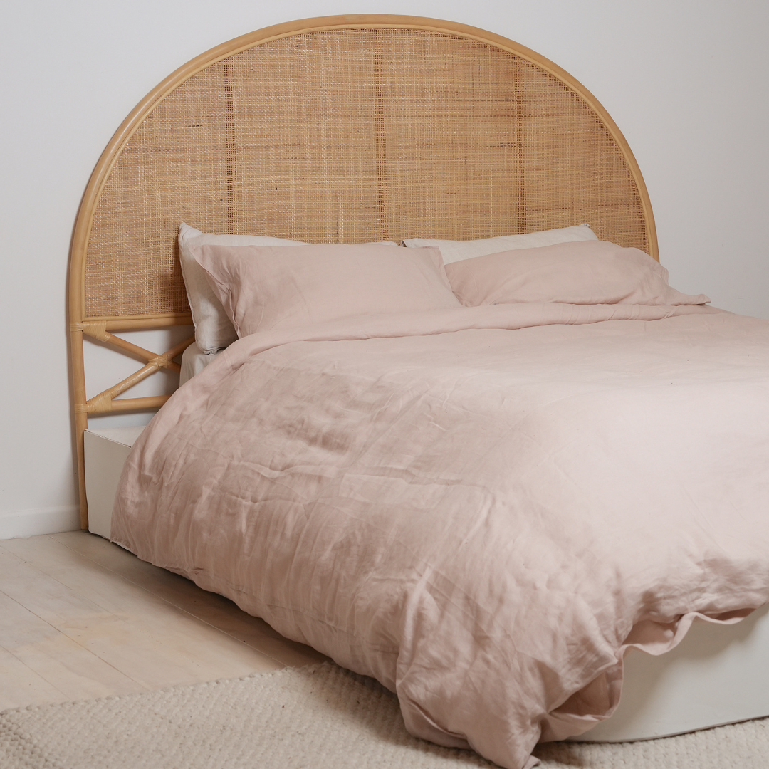 French flax linen duvet cover set in Latte detail view