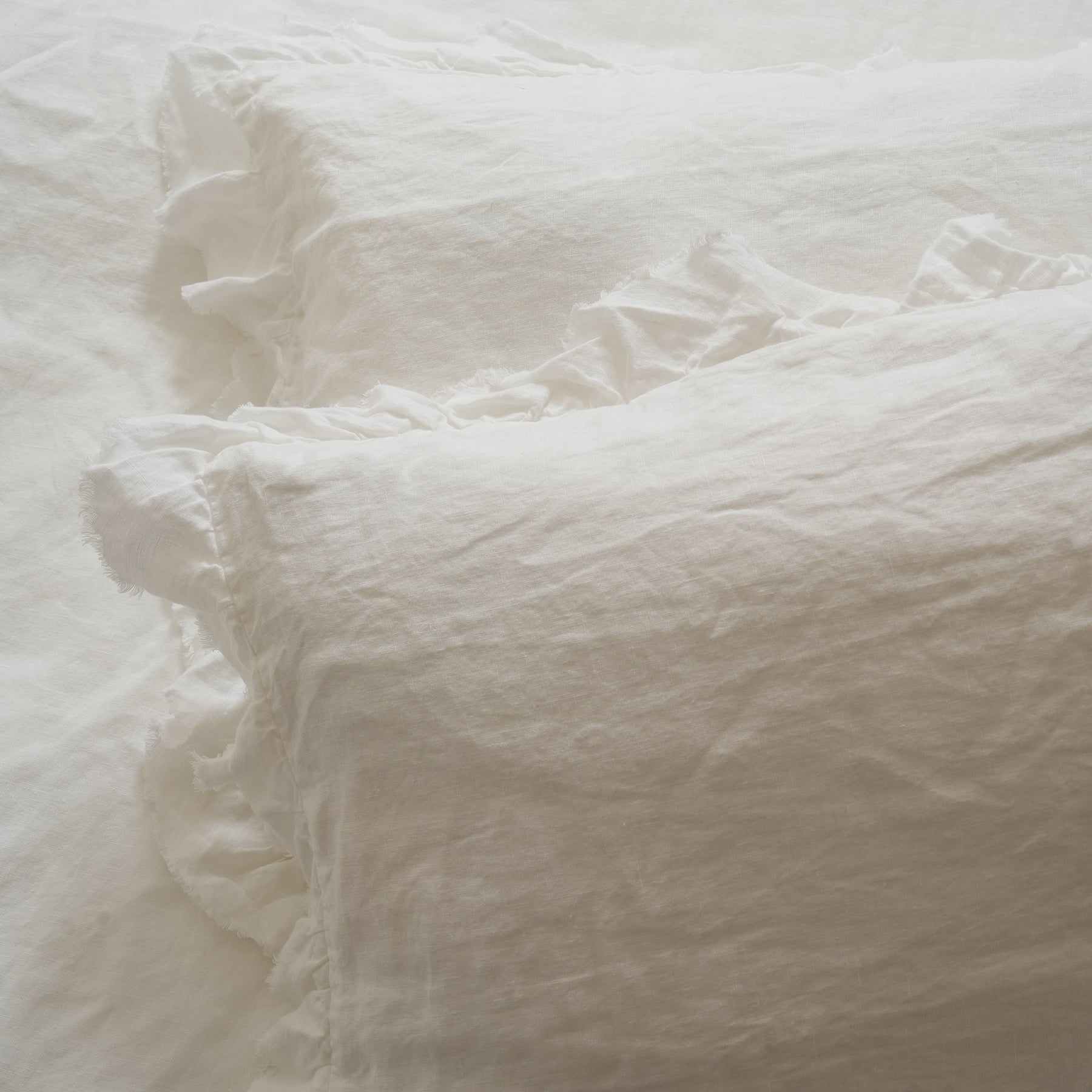 French flax linen ruffle edge pillowcase pair in White