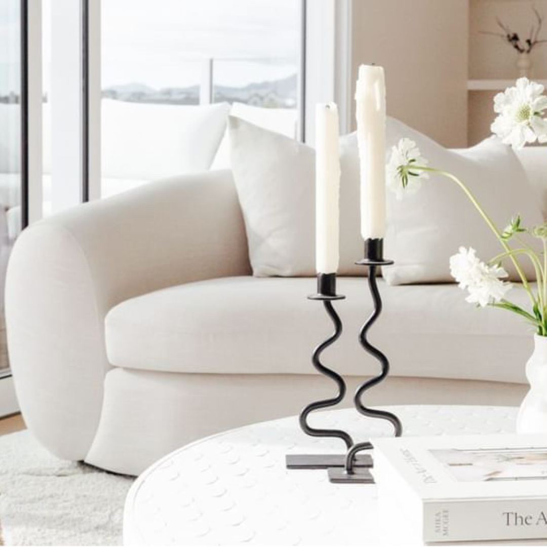 Gwen sofa in Linen Blend detail view
