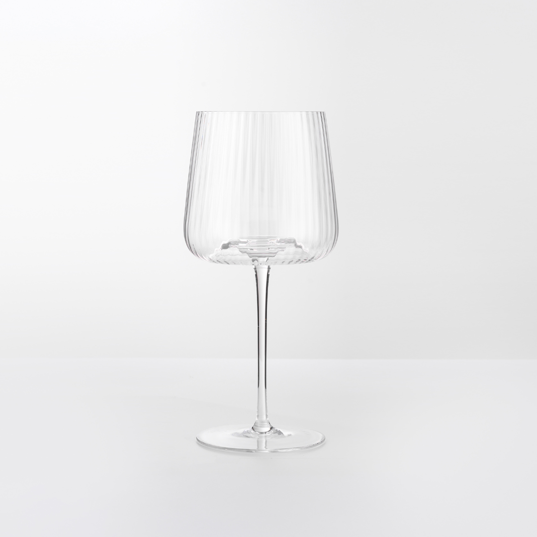 Melted crystal gin glass in set of 4, close-up
