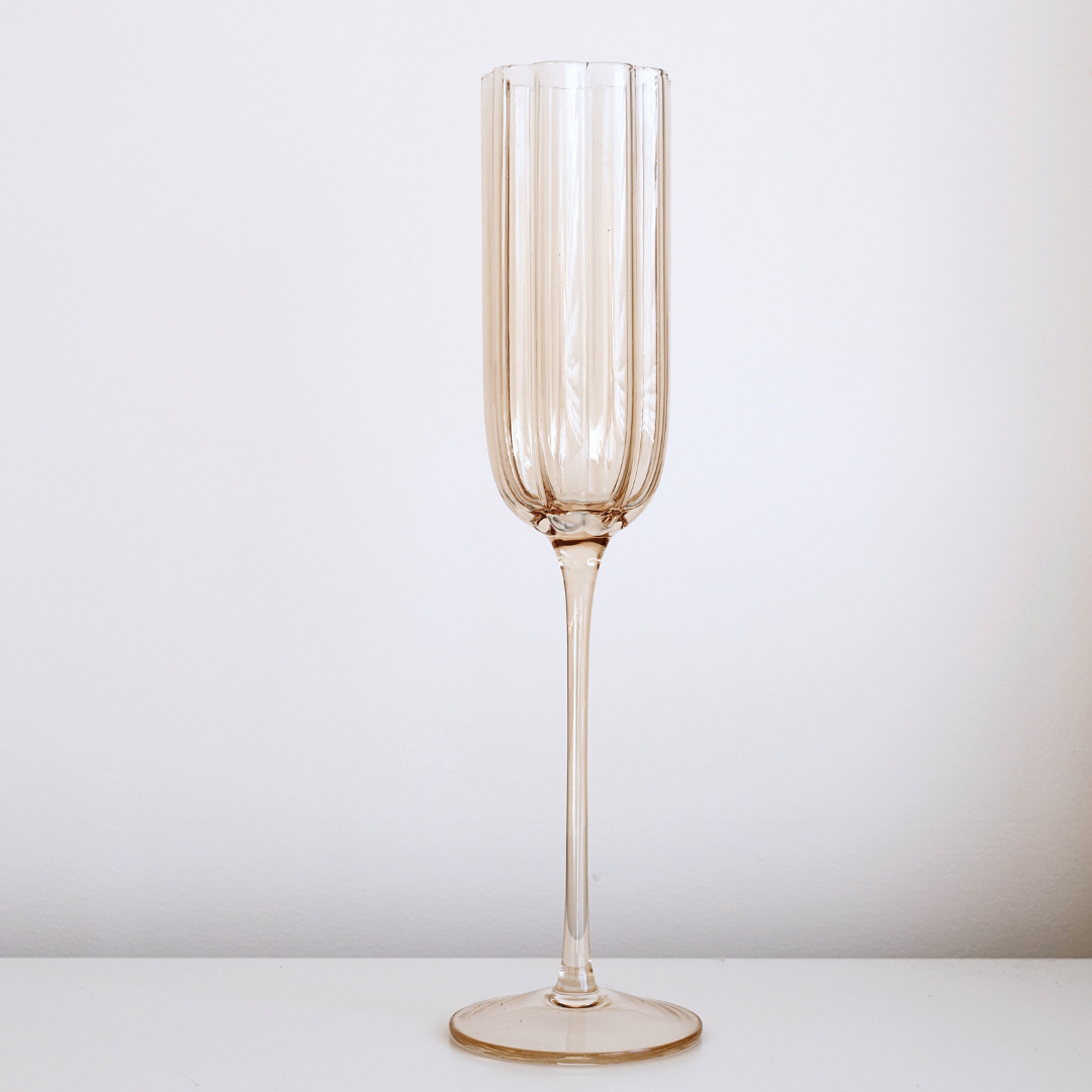Petal champagne flute- light amber in set of 4