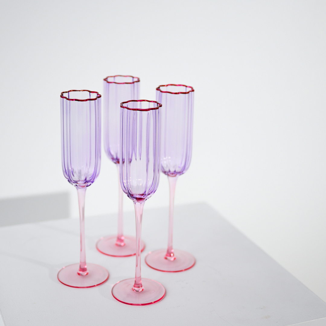 Petal champagne flute- set of 4 in lilac/blush