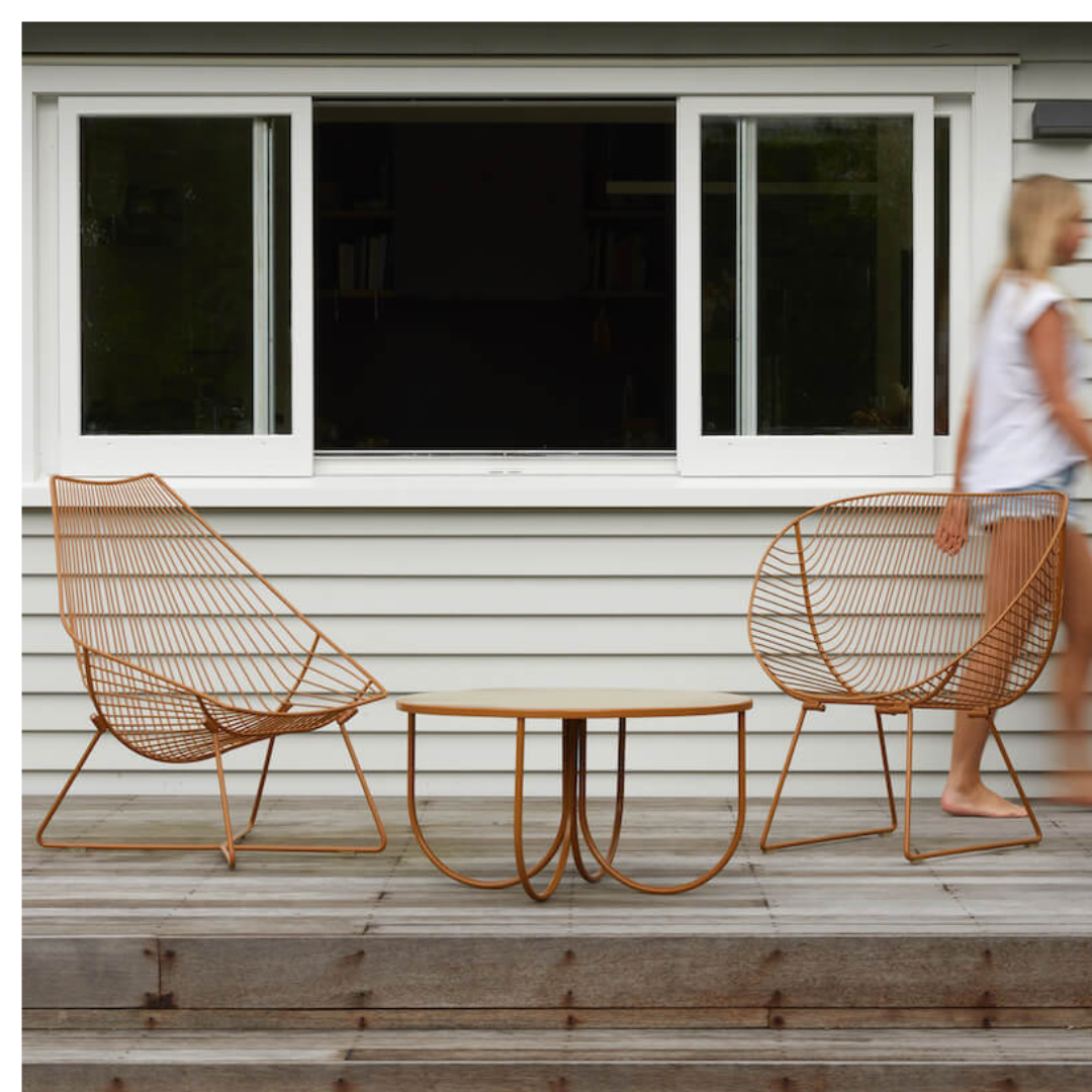 Stainless steel rotoiti table in toffee, detail view