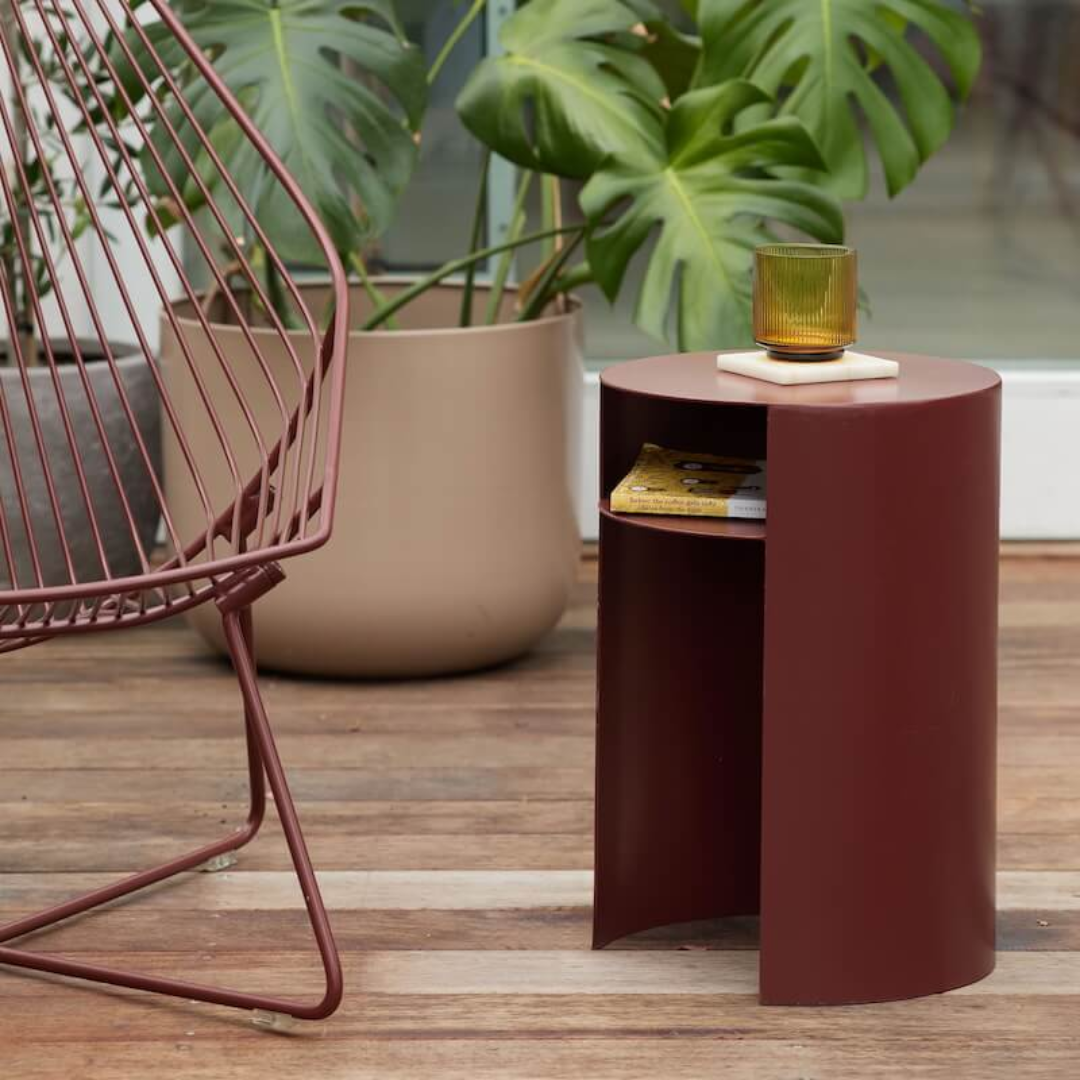 Waipuna table in stainless steel - chocolate red