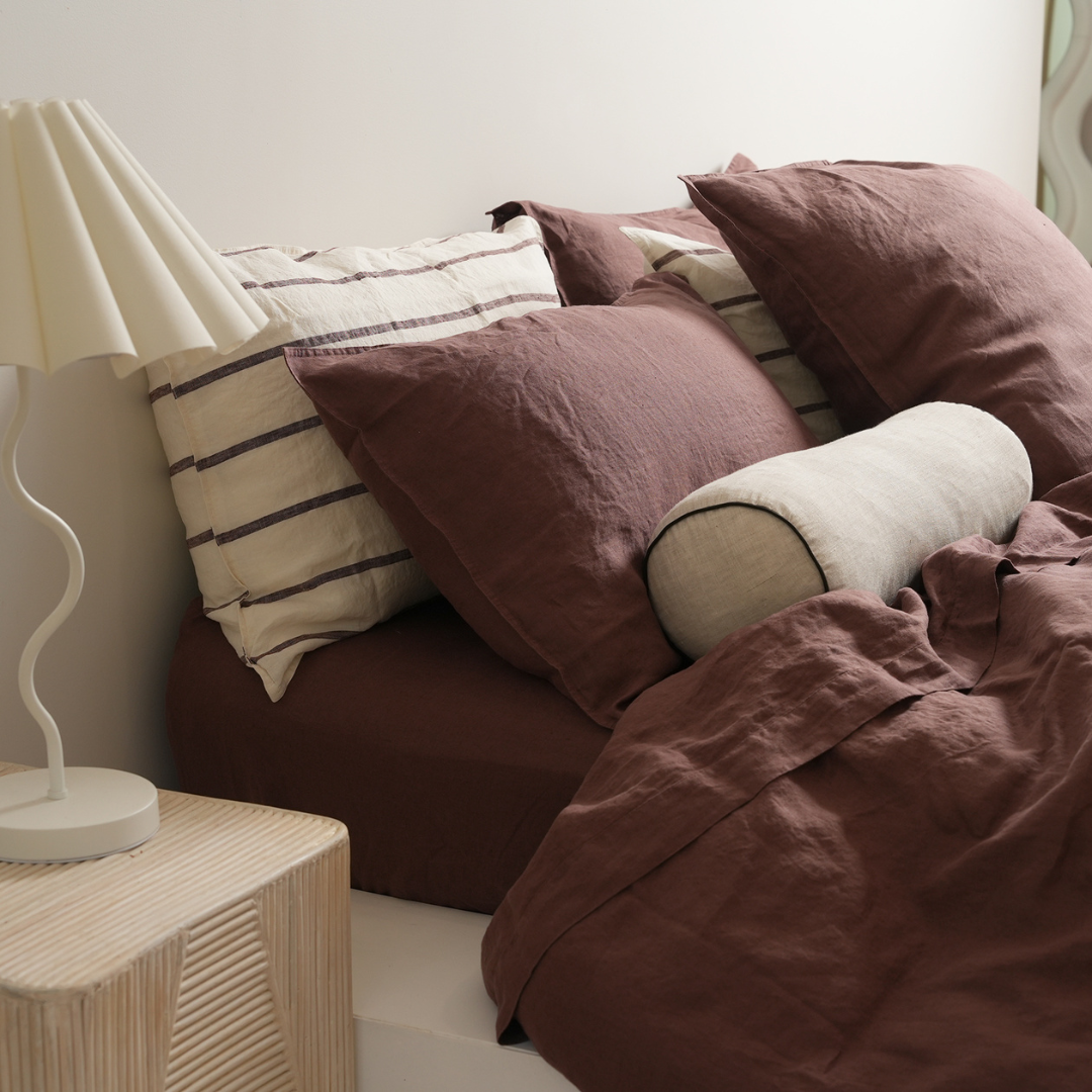 100% french flax linen duvet cover set in cocoa, detail view