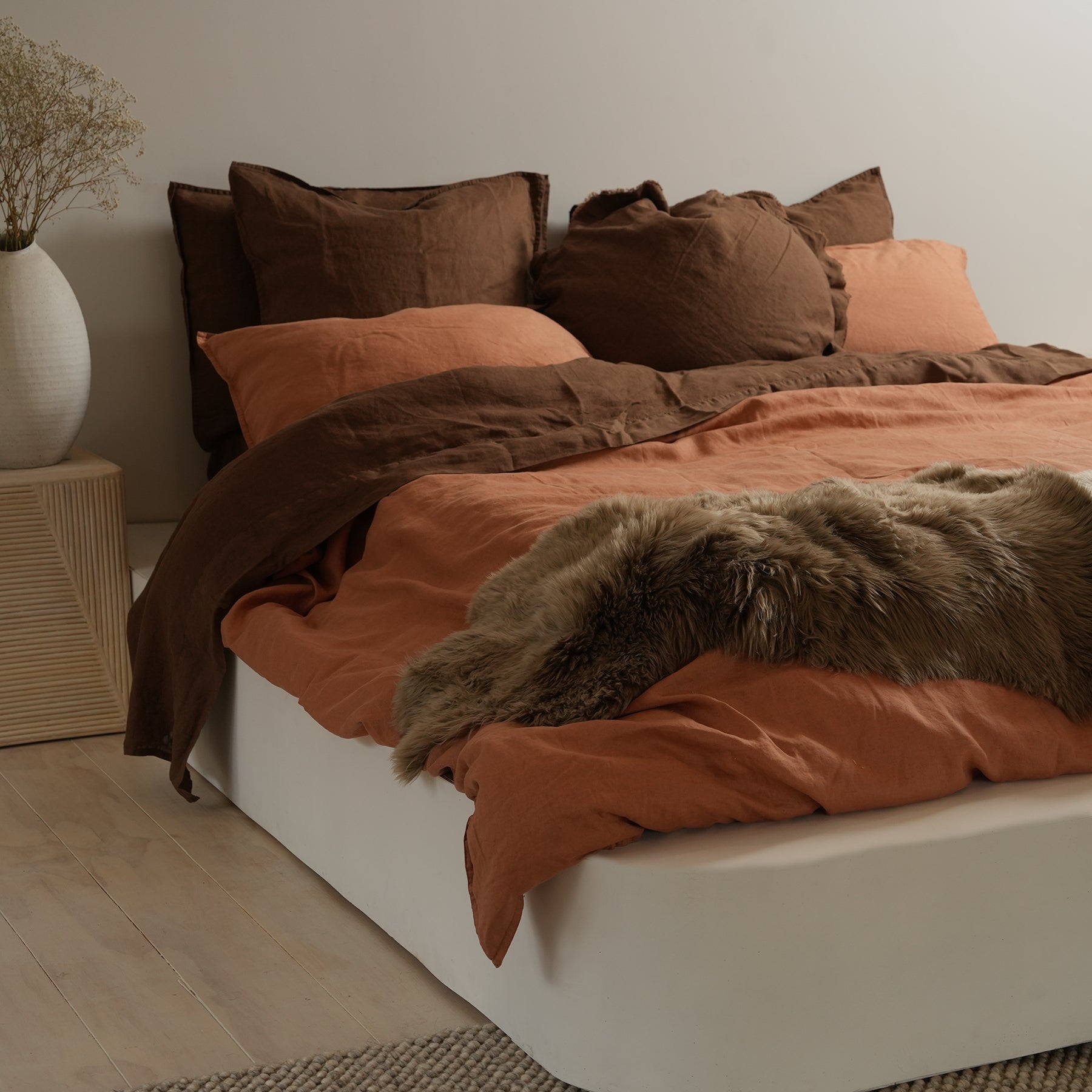 100% french flax linen duvet cover set in hazelnut, detail view