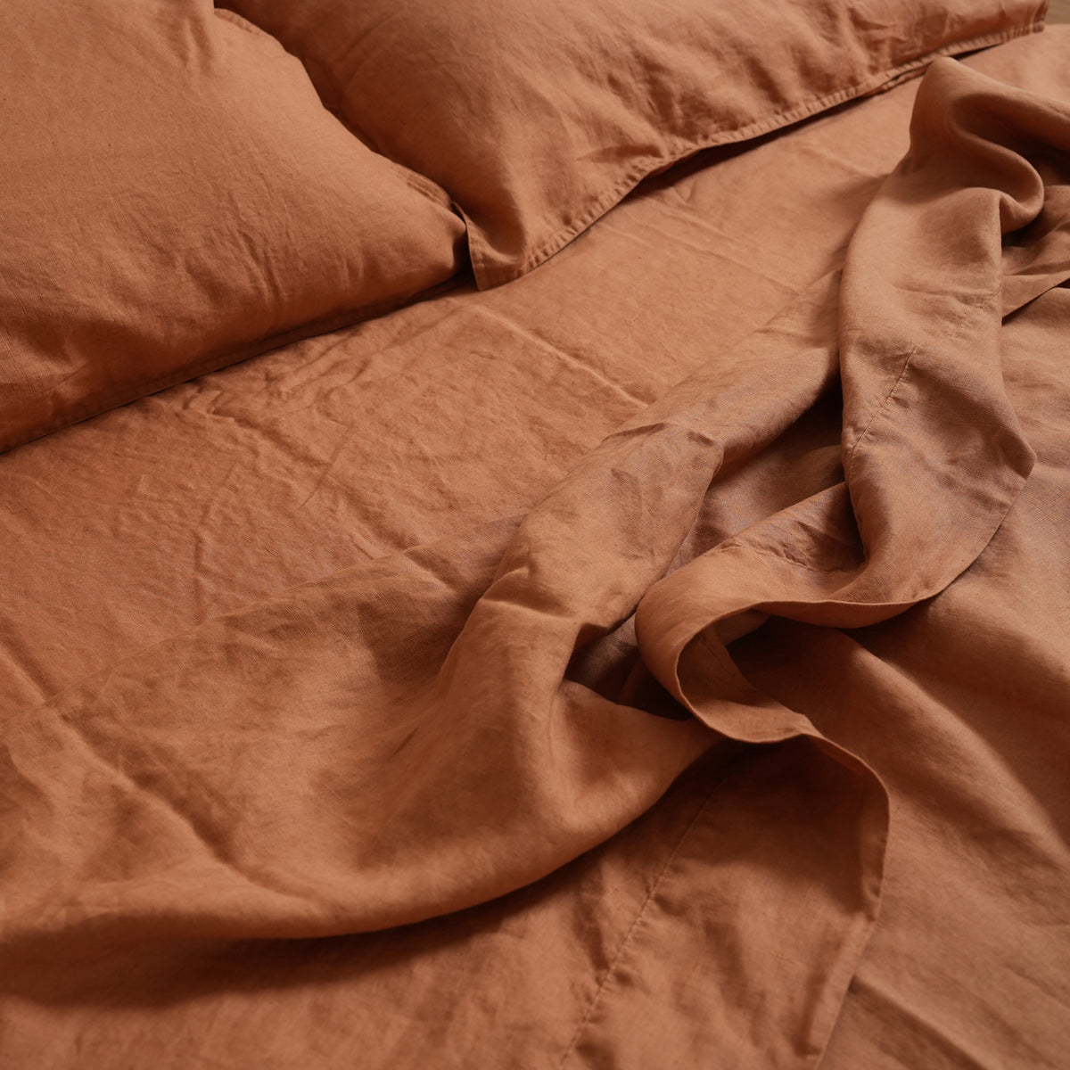 100% french flax linen sheet set in hazelnut, close-up