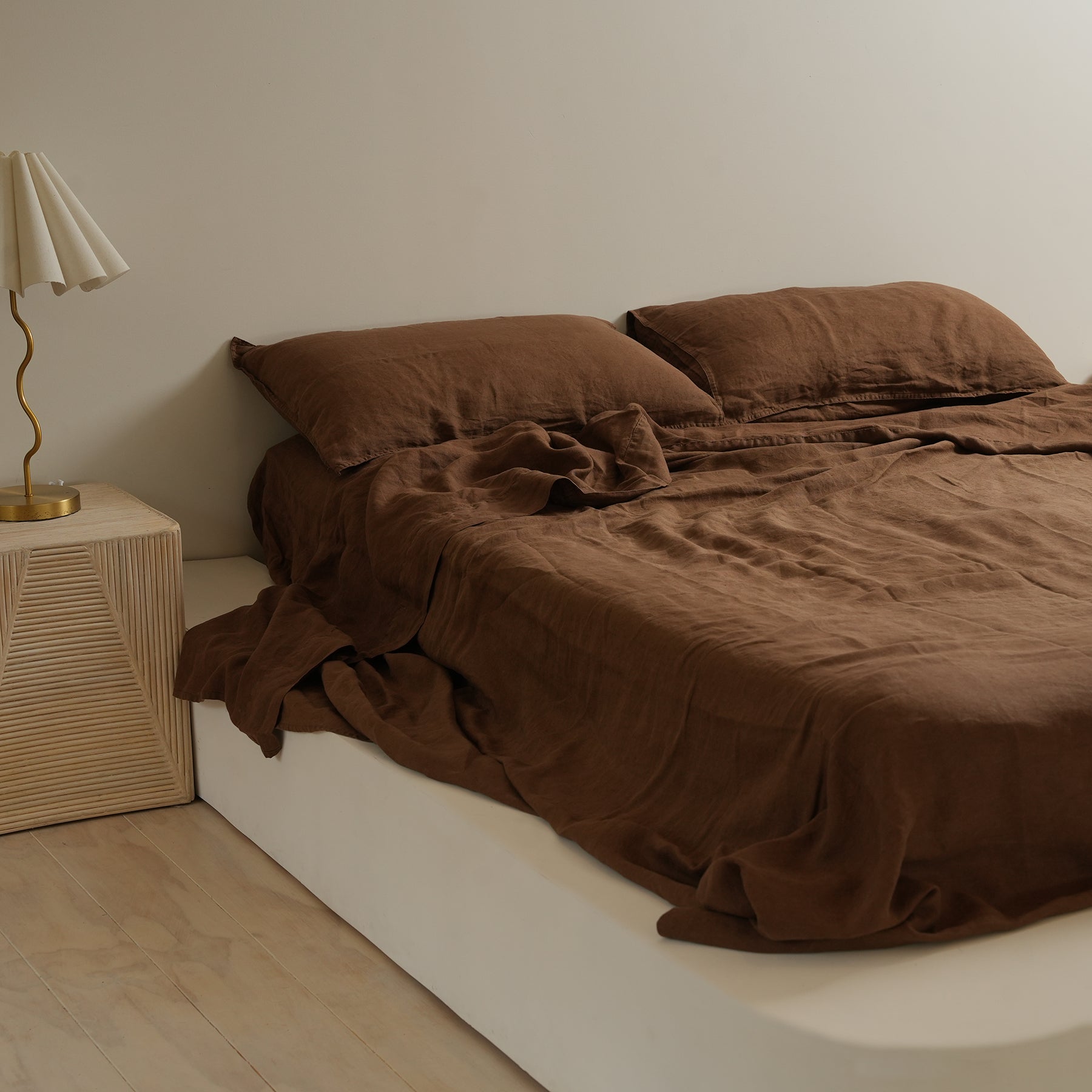 100% french flax linen sheet set in mocha