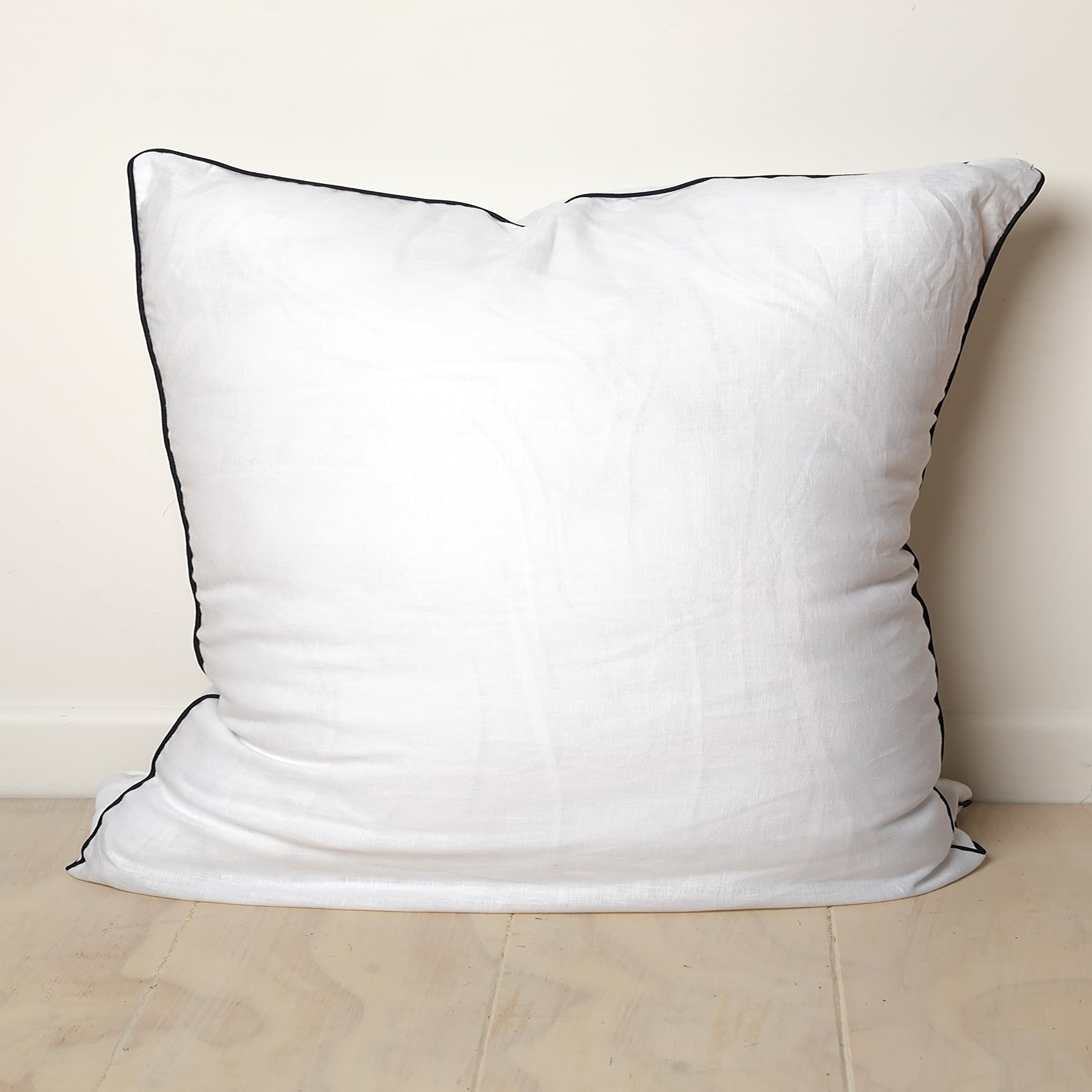 100% french linen piped euro pillowcase in white/ navy