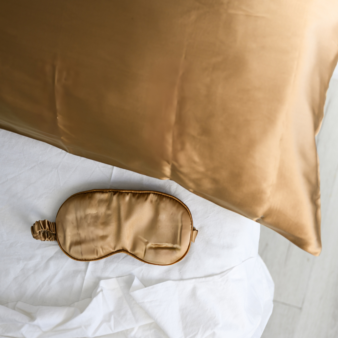 100% pure silk gift set in mocha, close-up