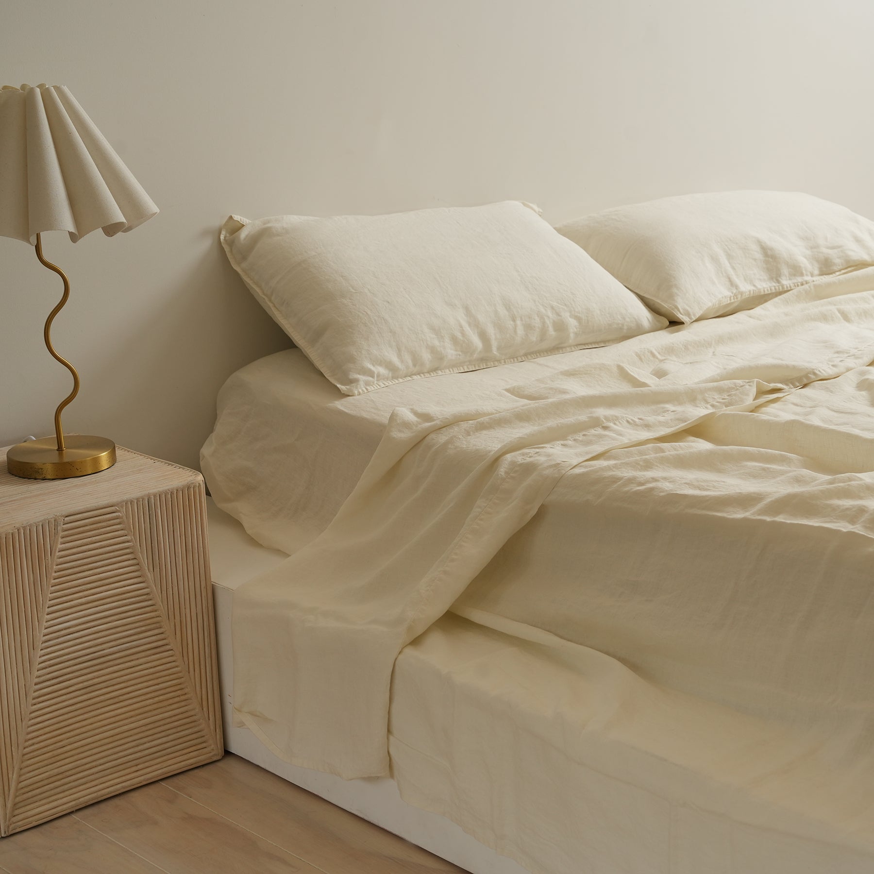 French Flax Linen Sheet set in Milk – Home Lab NZ