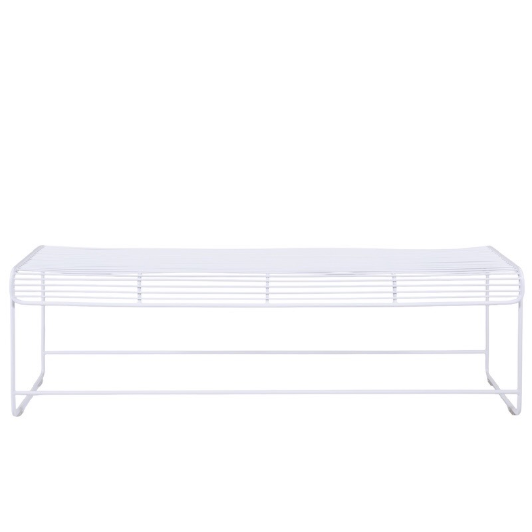 Benmore bench seat in white, detail view