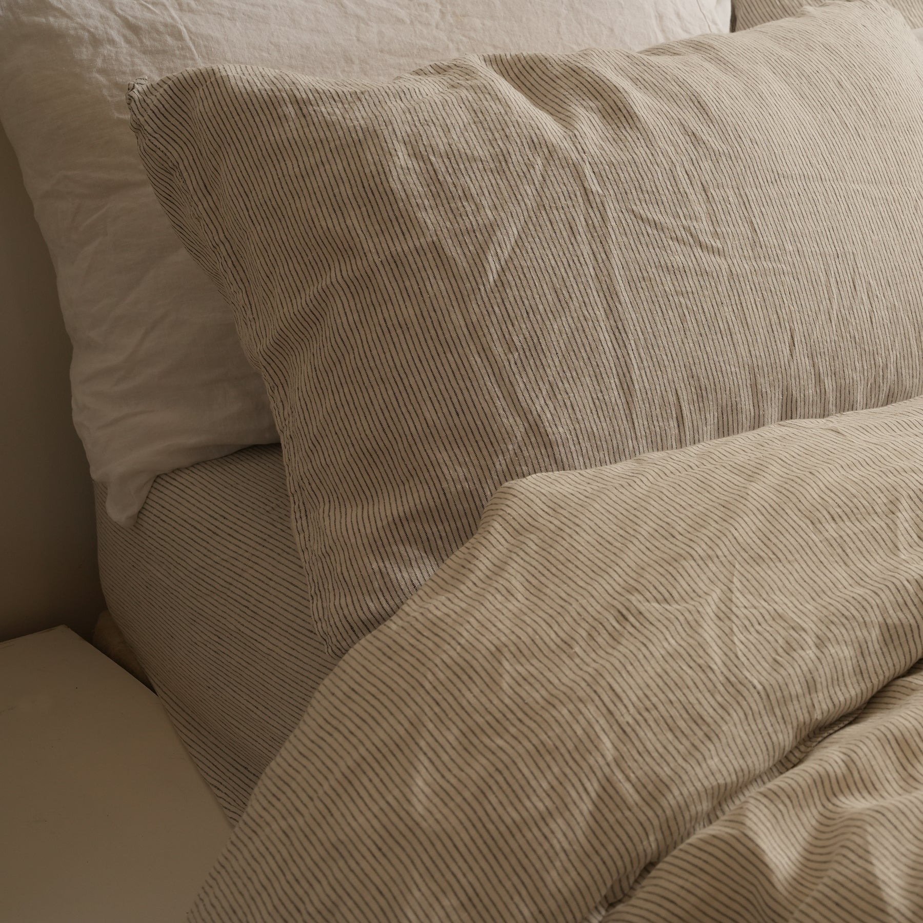 French flax linen duvet cover set in Charcoal Pinstripe detail view