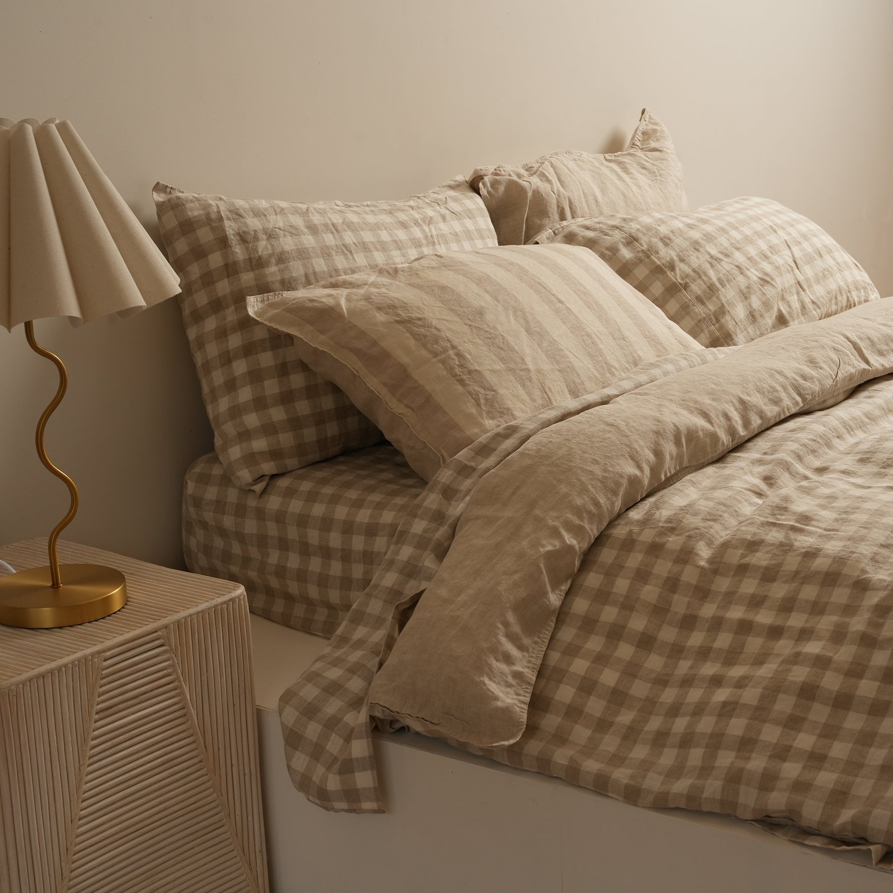 French flax linen sheet set in Natural Gingham detail view