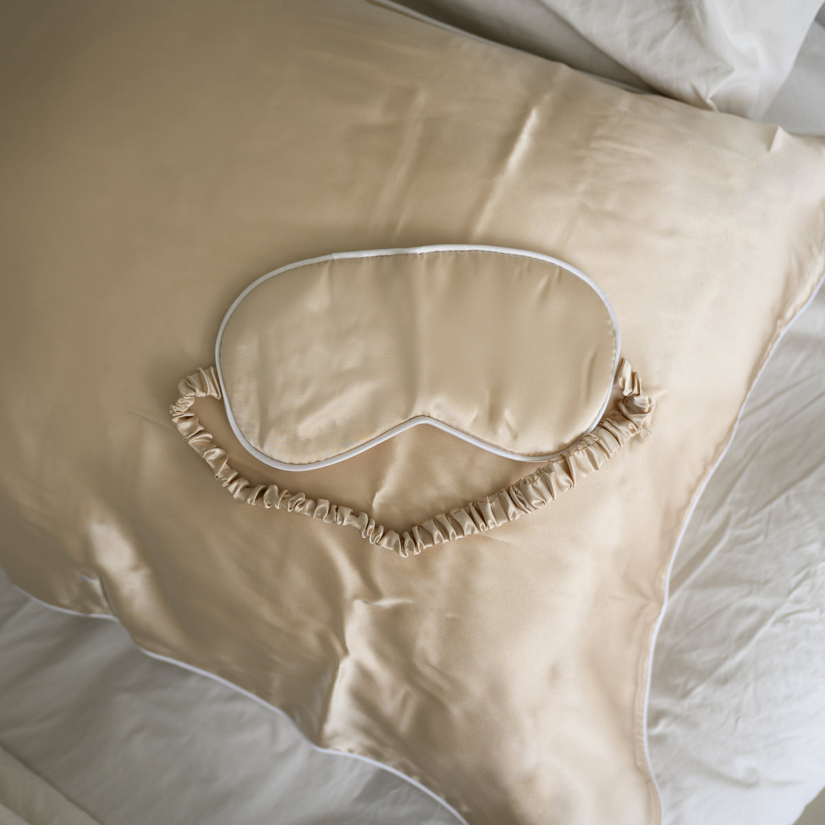 100% Pure Silk Gift Set- Champagne with White Piping
