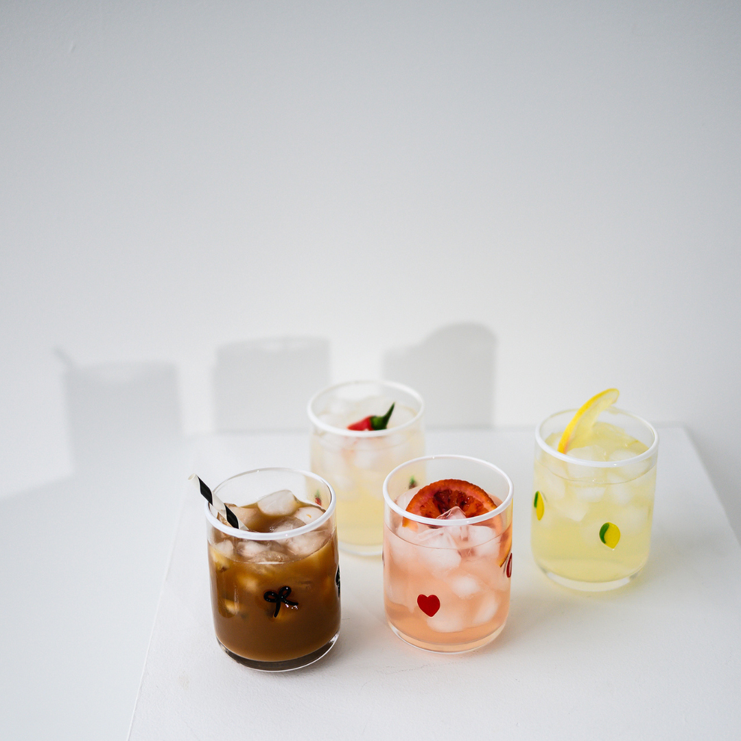 Icon glass in set of 4 (mixed)