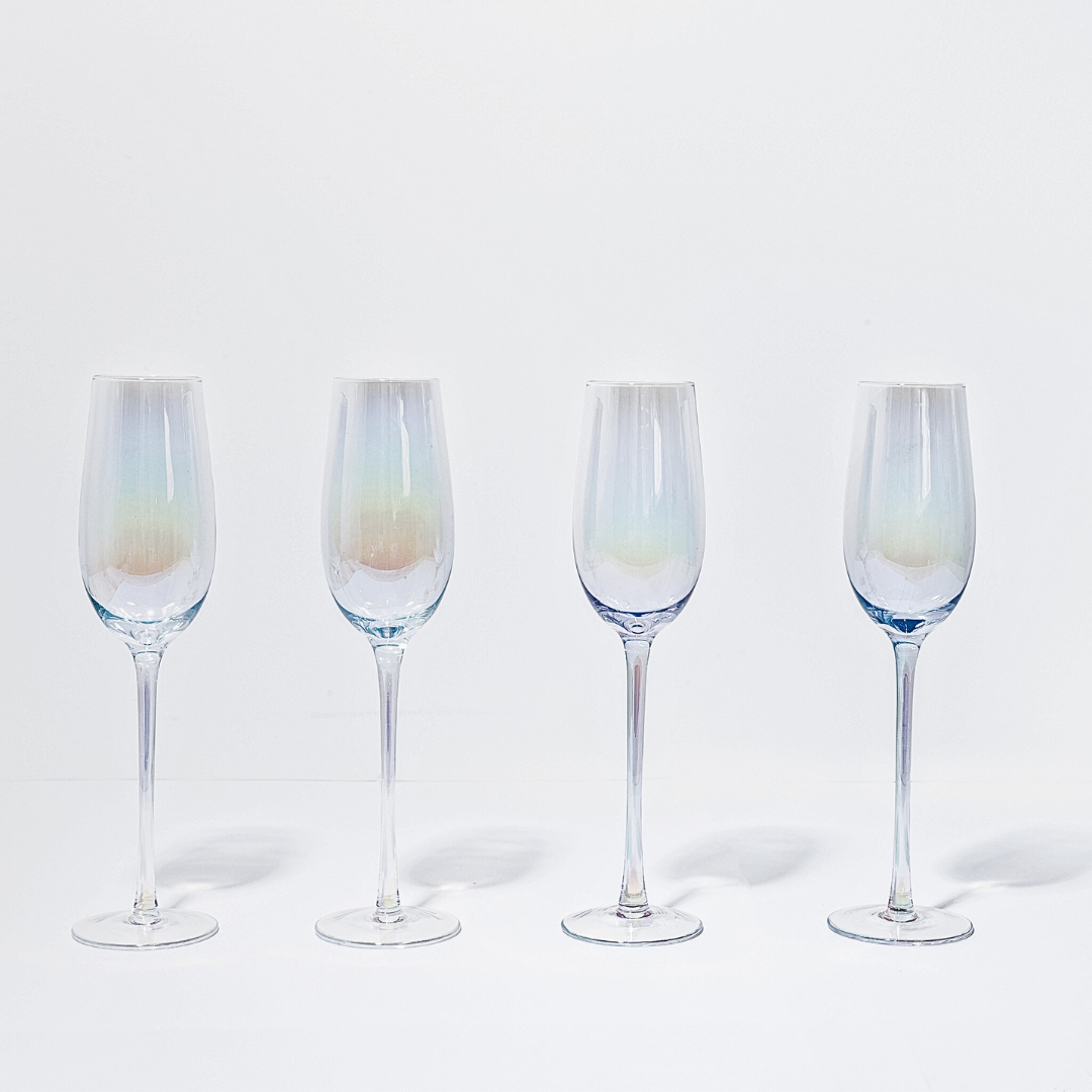 Iridescent champagne flute in set of 4, side view