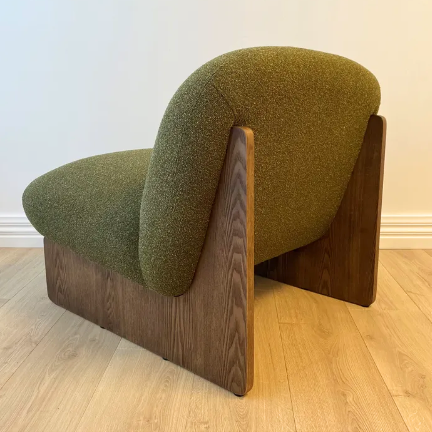 Ludo occasional chair, detail view