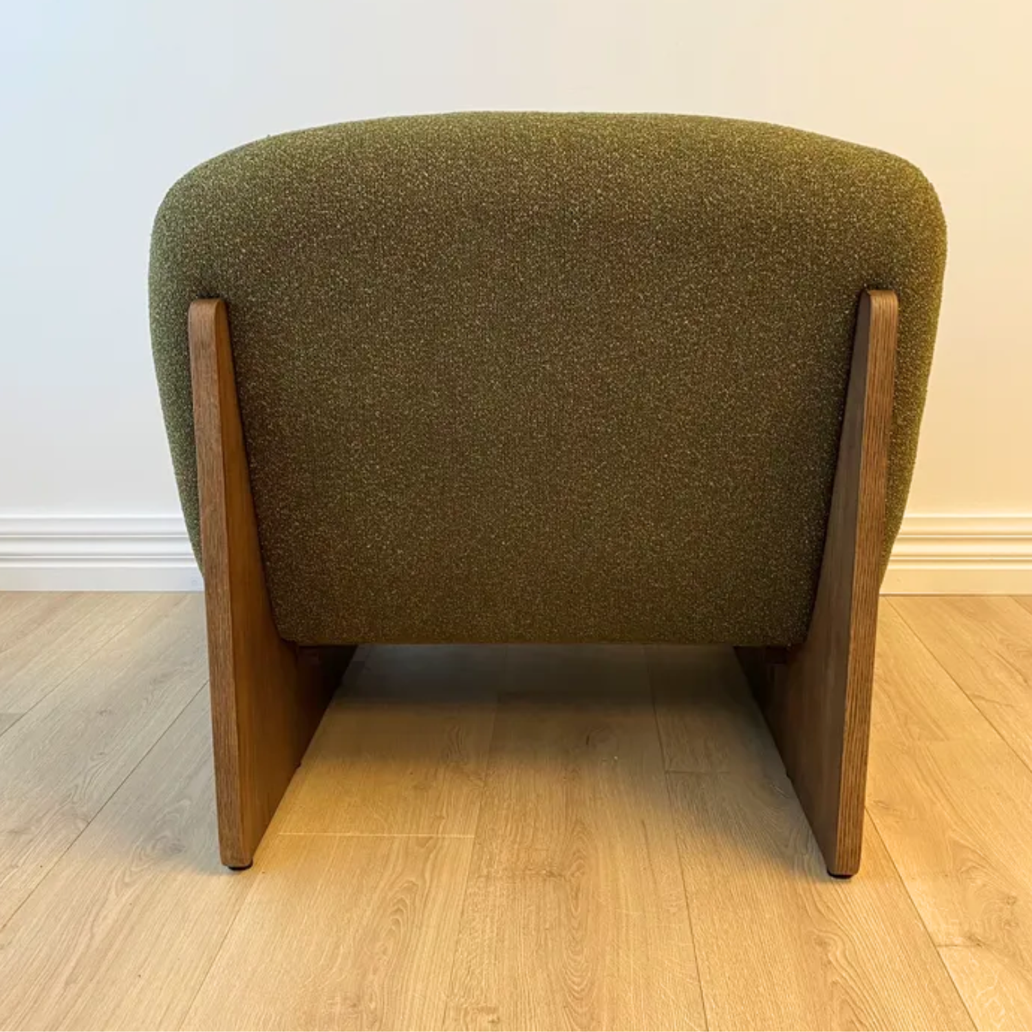 Ludo occasional chair, side view