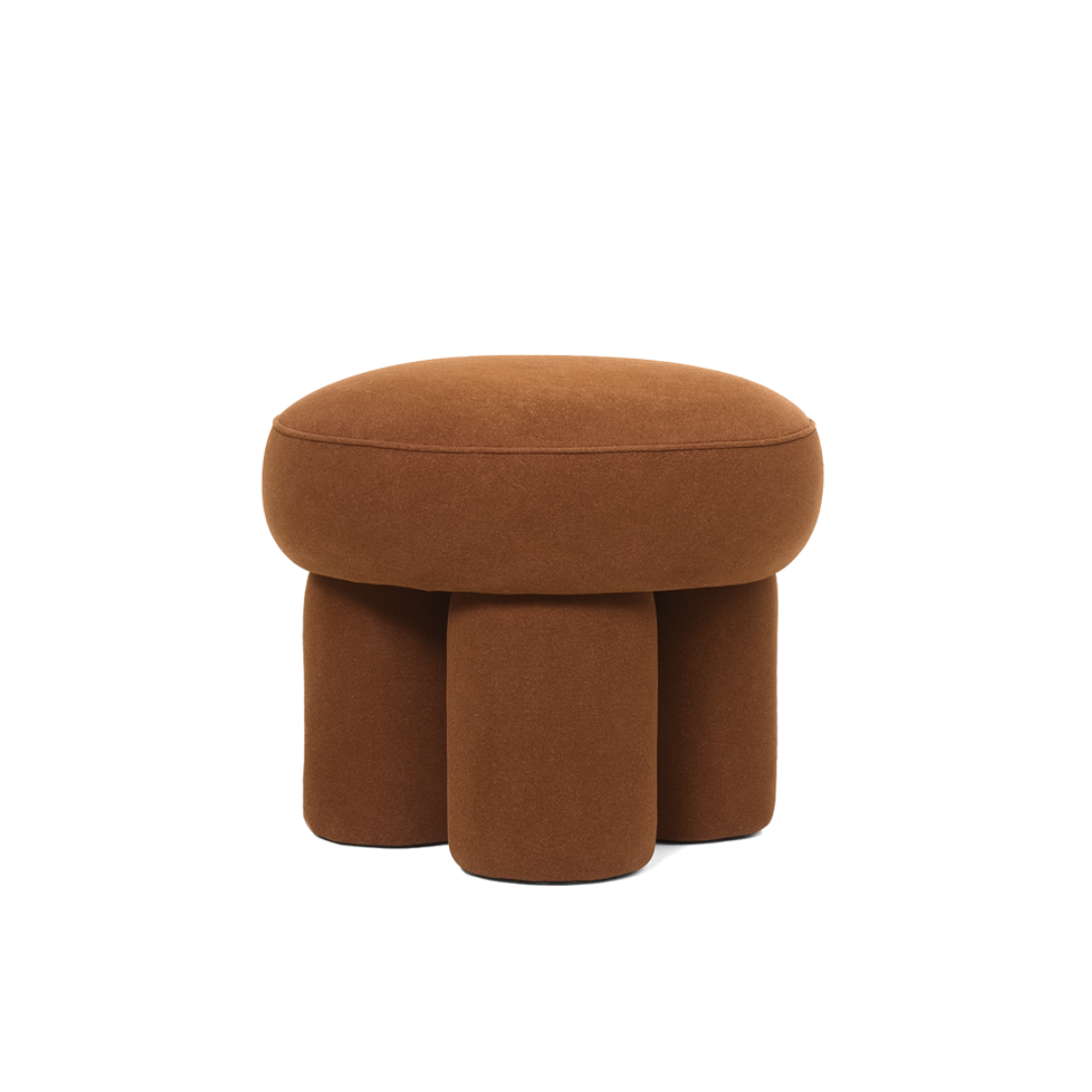 Lume stool in walnut