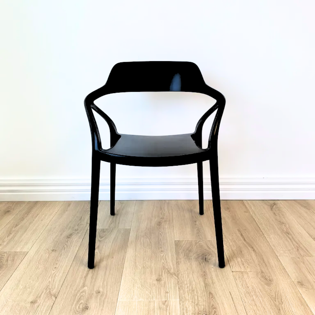 Max chair- black in set of 4, styled shot