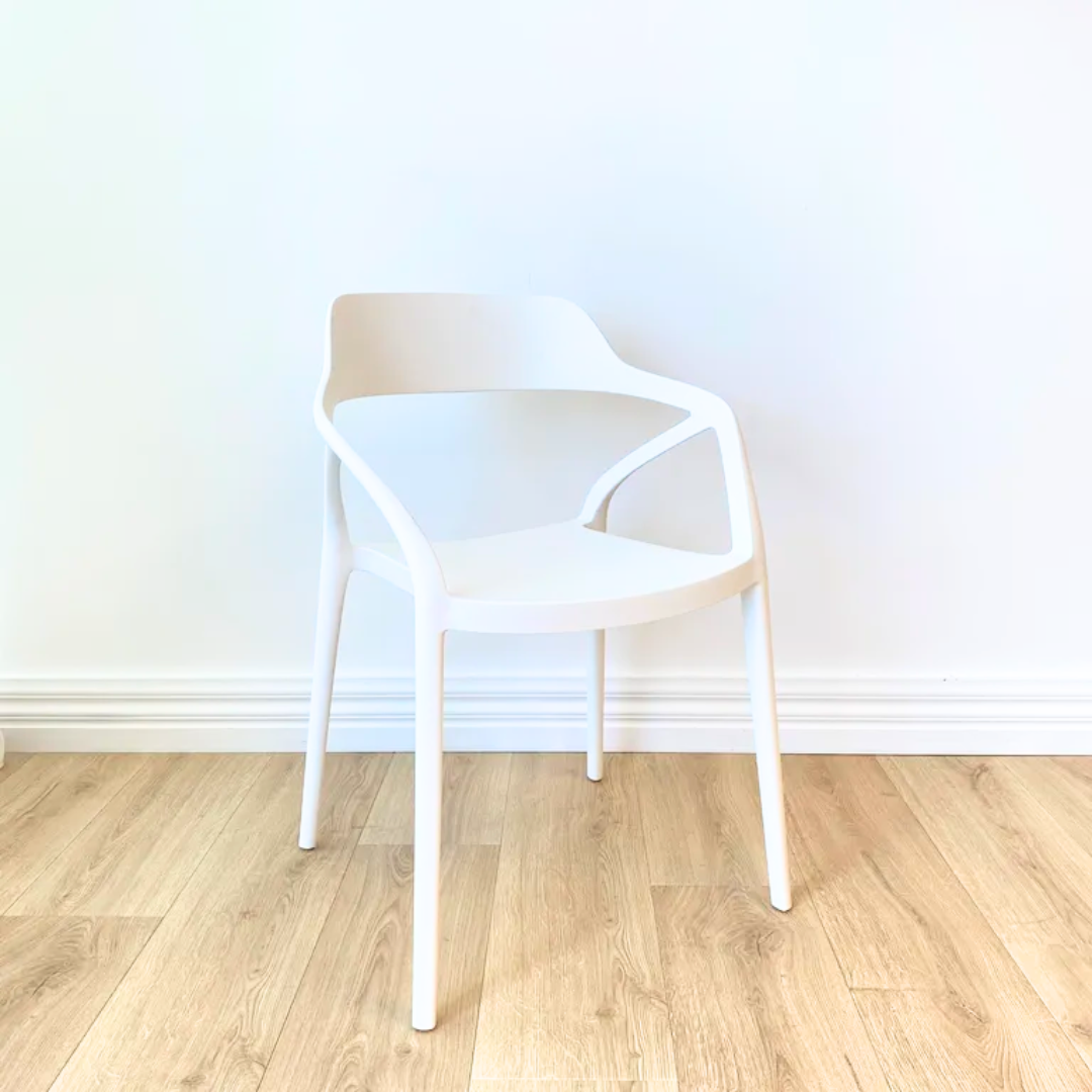 Max chair- white in set of 4