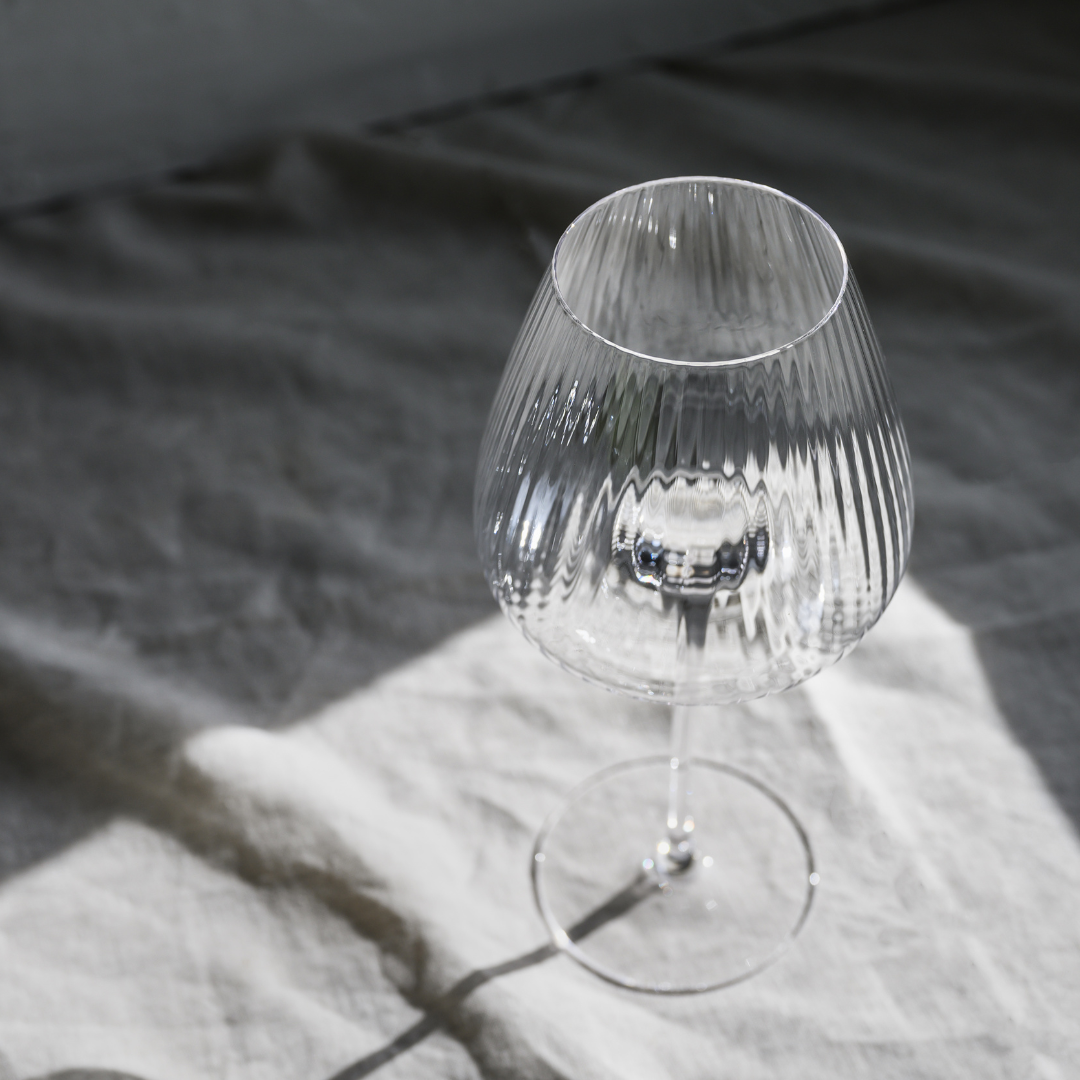 Melted crystal red wine glass in set of 4