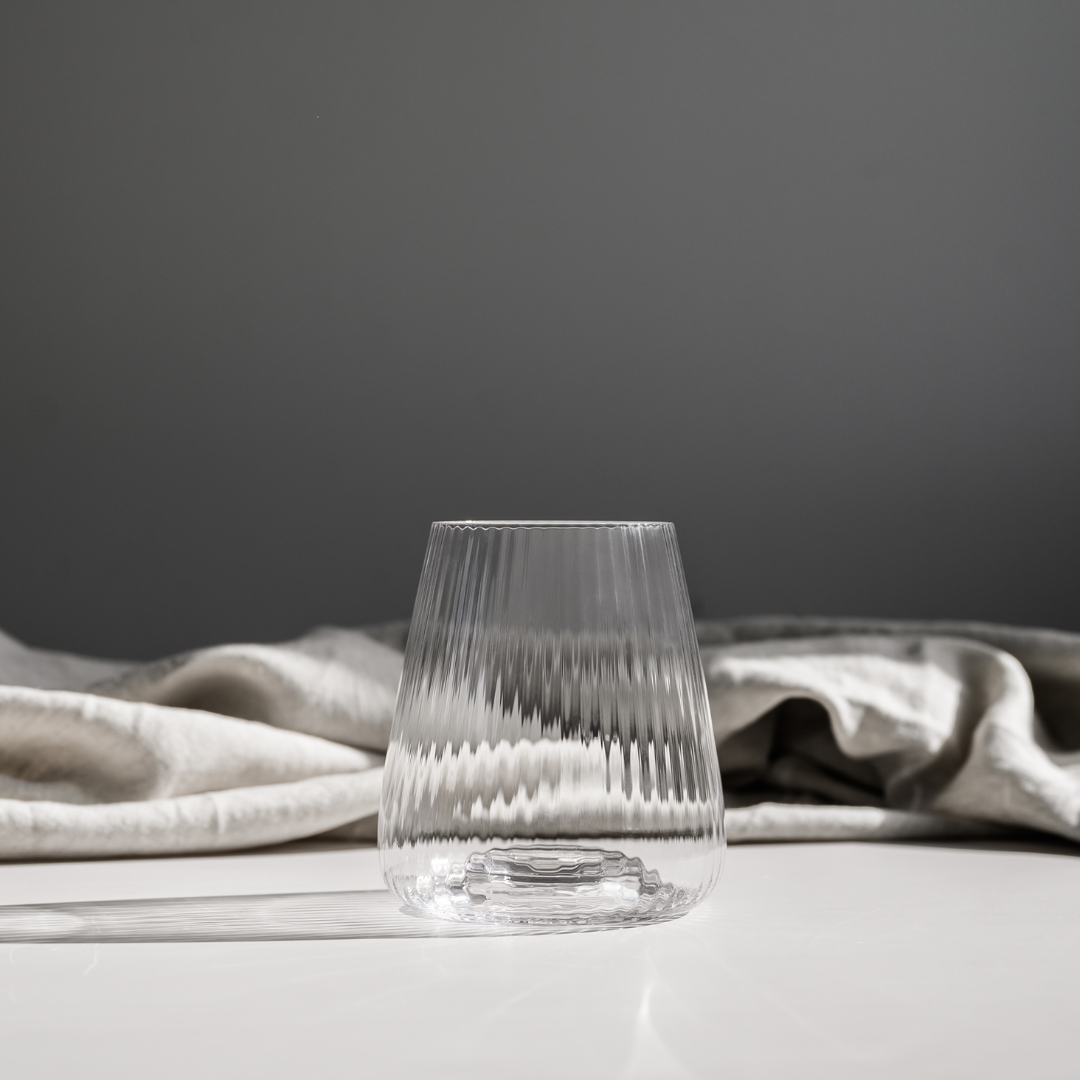 Melted crystal stemless glass in set of 4, detail view