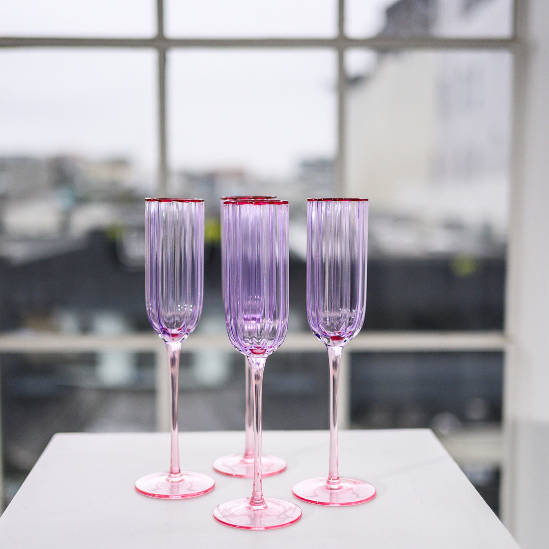 Petal champagne flute- set of 4 in lilac/blush, detail view