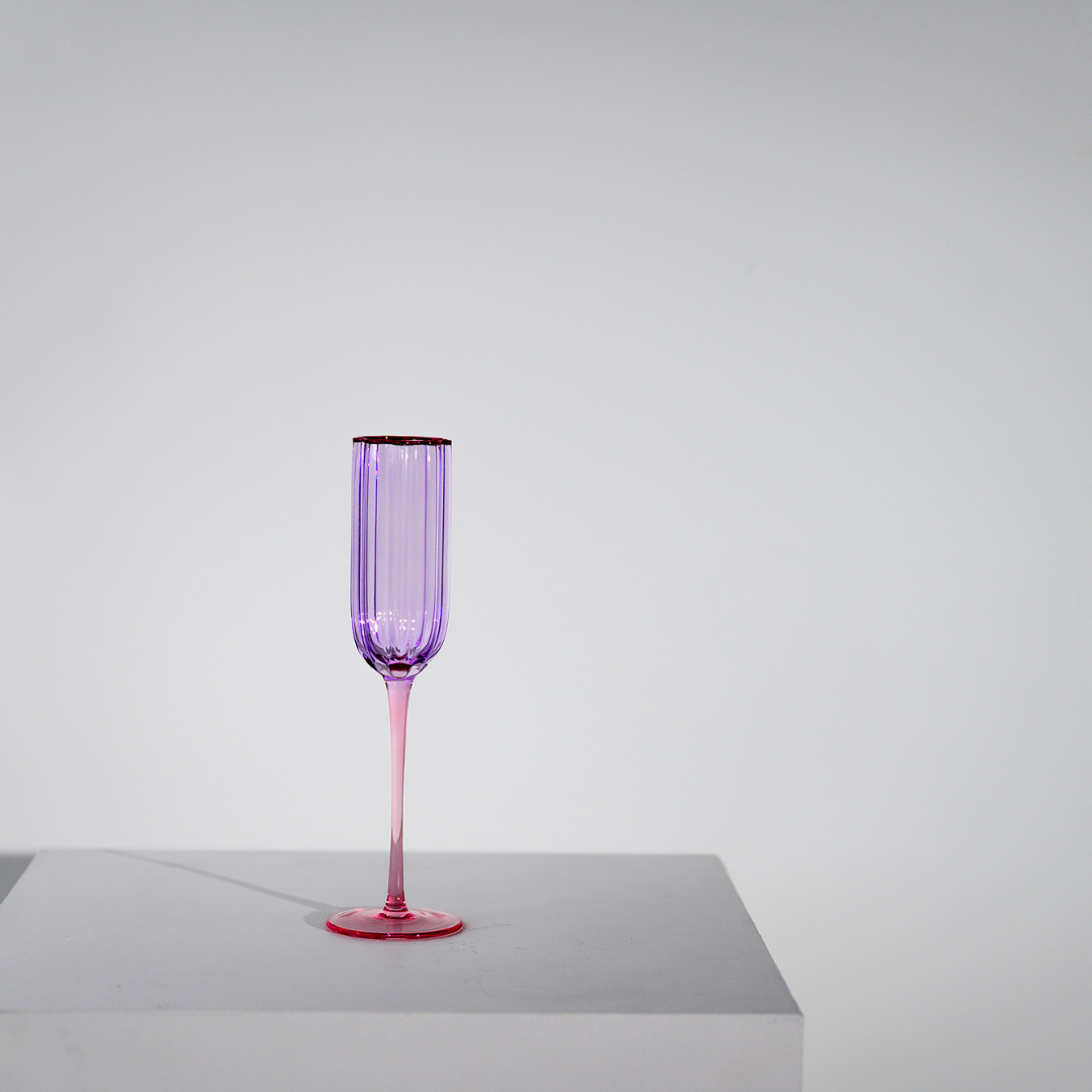 Petal champagne flute- set of 4 in lilac/blush, side view