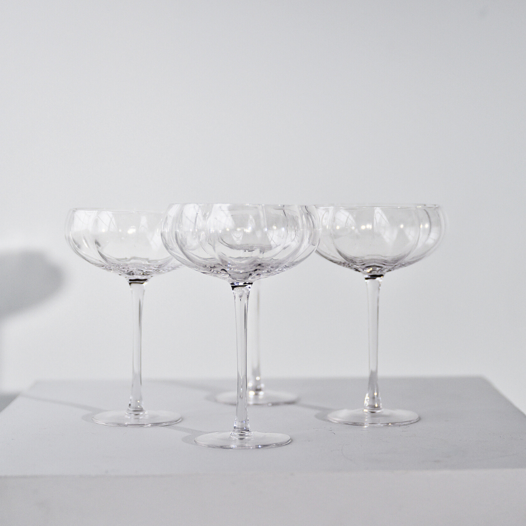 Petal cocktail glass- clear in set of 4