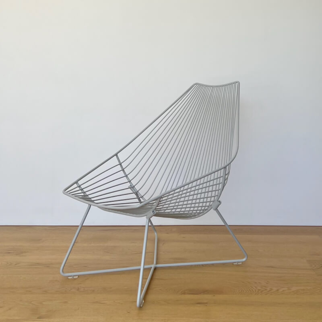 Piha lounger in fog