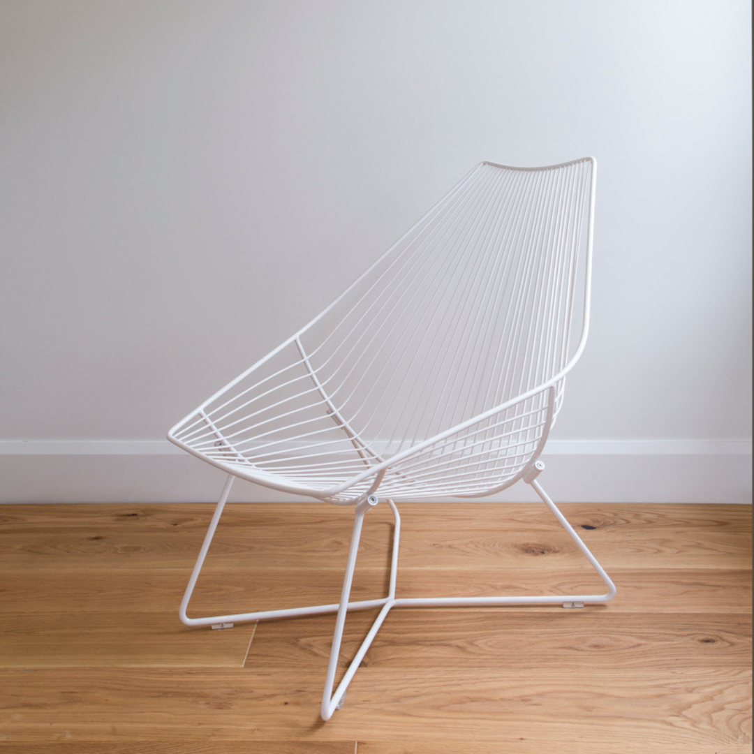 Piha lounger in white