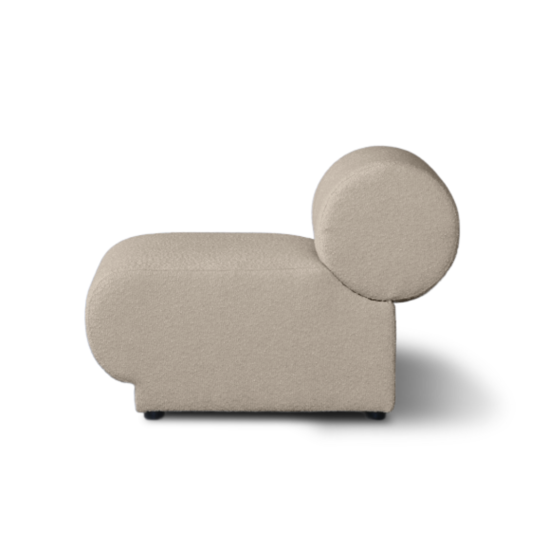 Rollas sofa in single, close-up