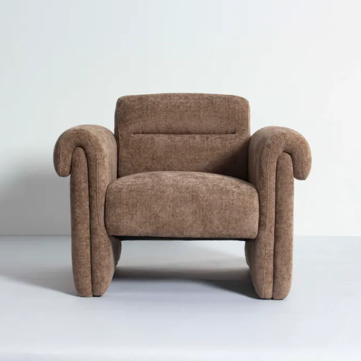 Rove chair in clove, detail view
