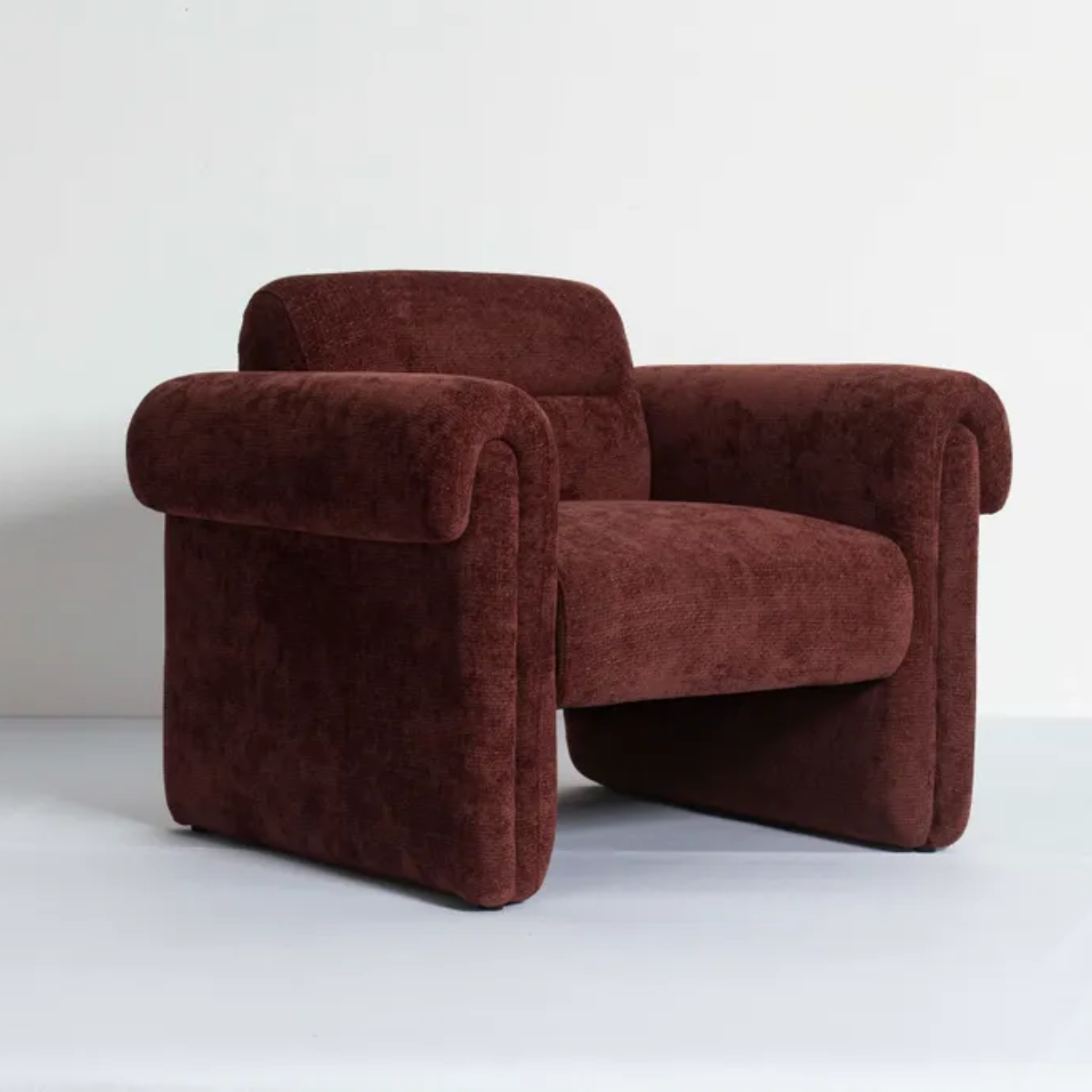 Rove chair in merlot