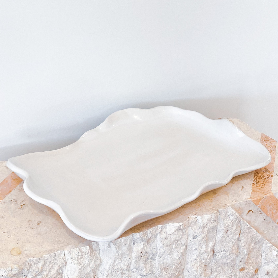 Ruffle platter, detail view