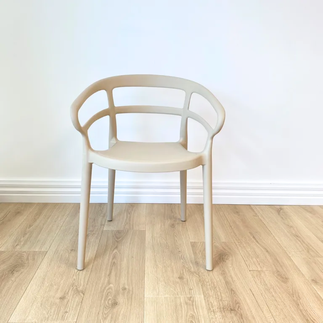 Tilly chair- beige in set of 4, close-up