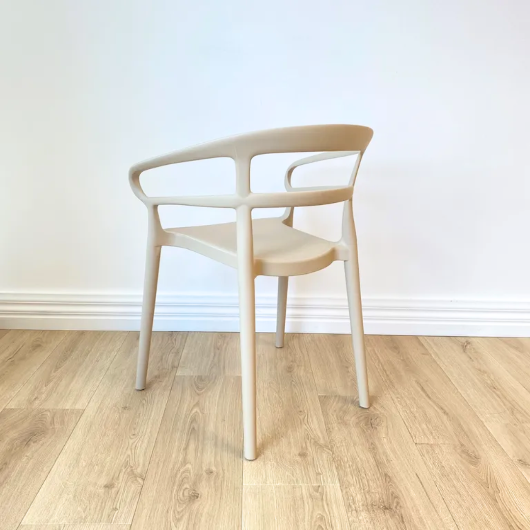 Tilly chair- beige in set of 4, styled shot